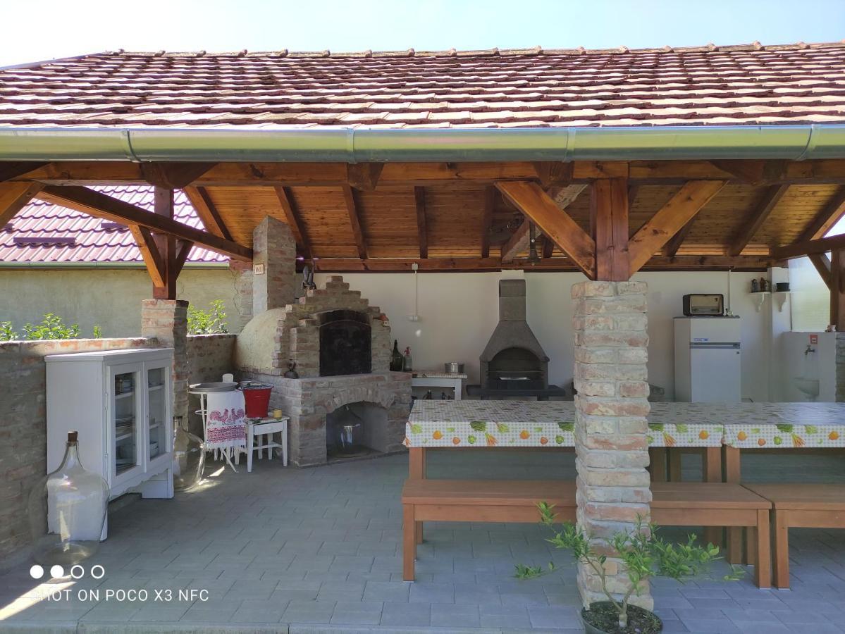 Orgona Vendeghaz Hotel Murakeresztur Exterior photo